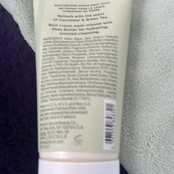 NWT Victoria’s Secret REFRESH Body Wash - Picture 6 of 8